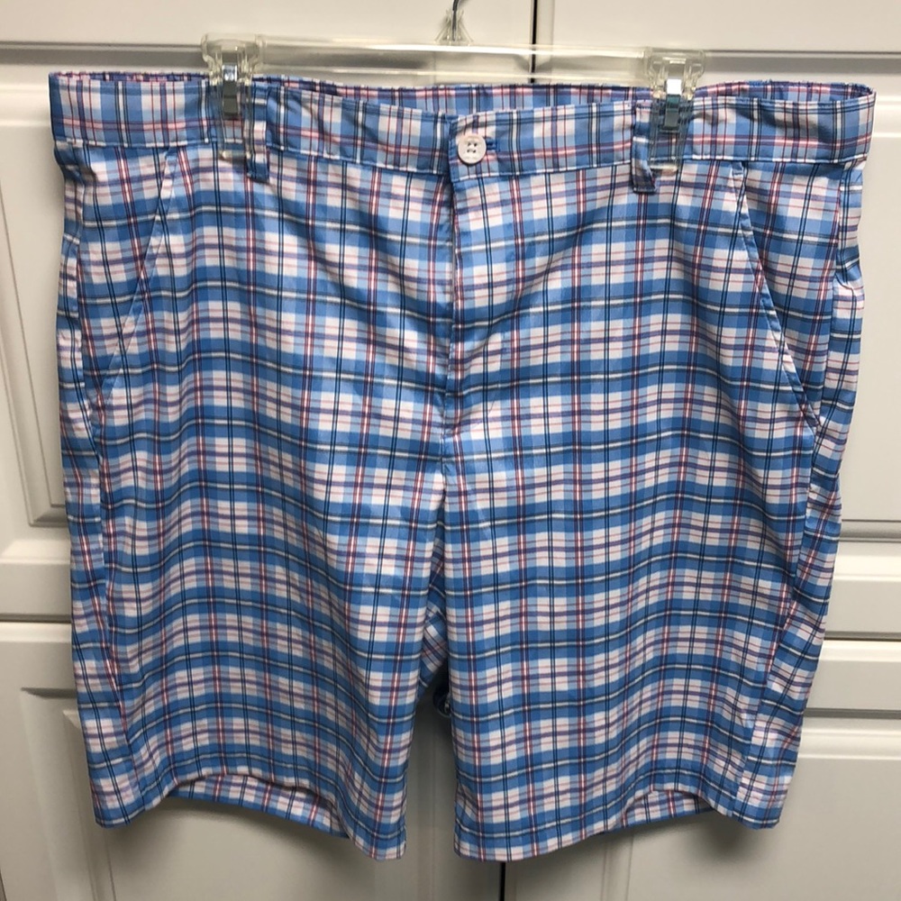 EUC Men’s Izod Plaid Shorts